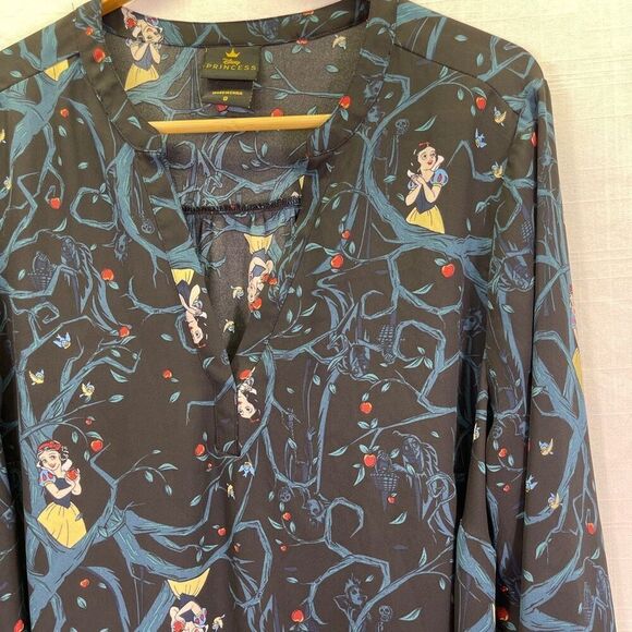 Disney Princess Black Blue Snow White Enchanted Forest Georgette Blouse Size 0 - Picture 3 of 8